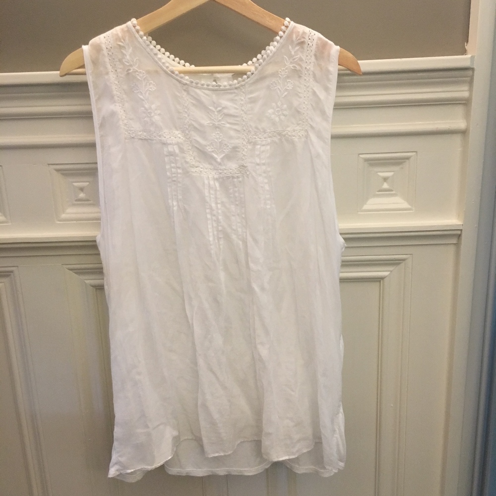 LOFT White Embroidered Tank Sz XL
